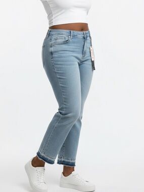 Avenue Light Blue Ankle Crop Jeans